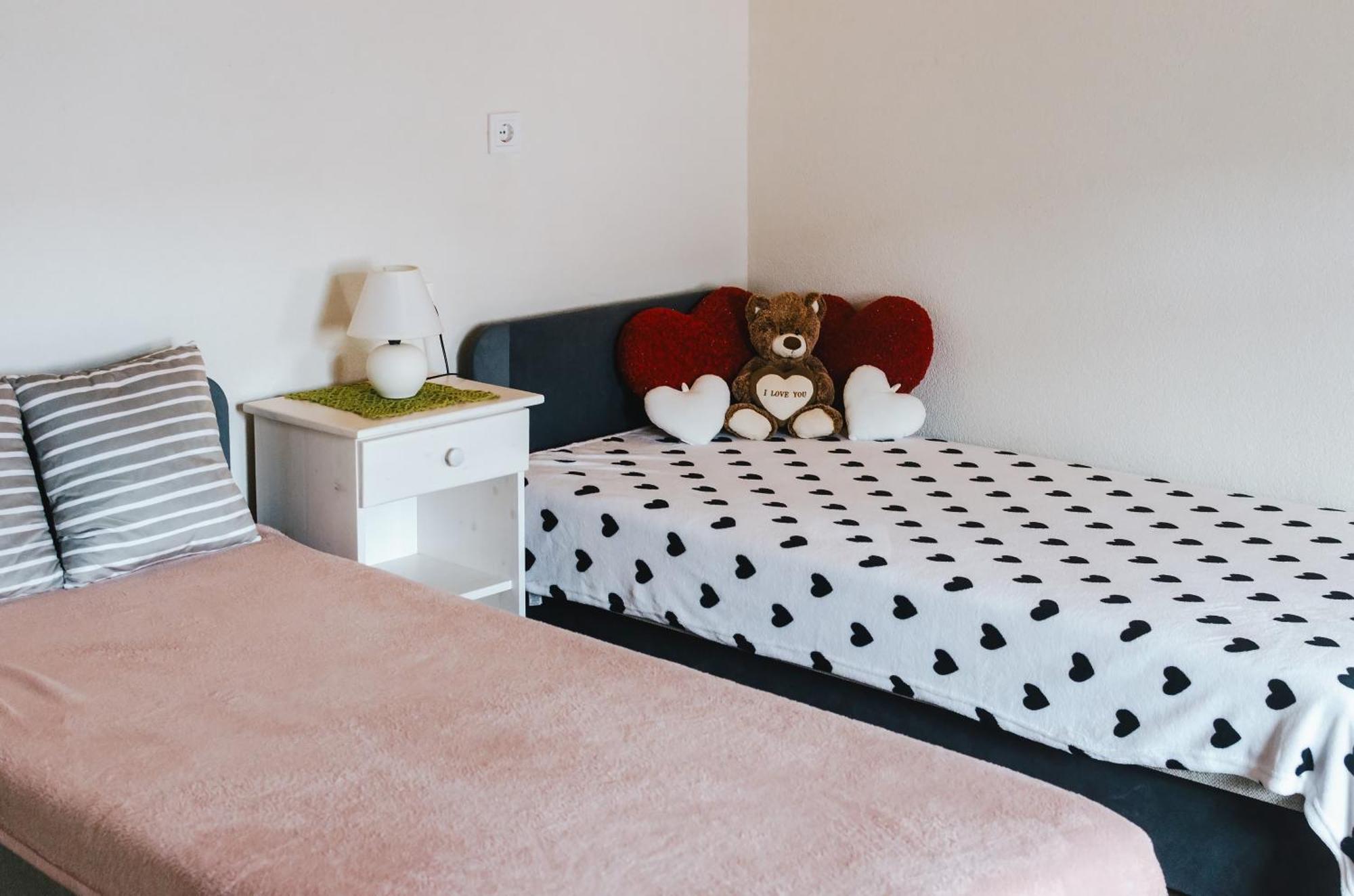 Hauptman Apartman Nagyatad Exterior photo